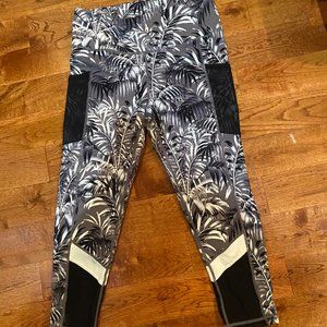 Monochrome palm tree print leggings